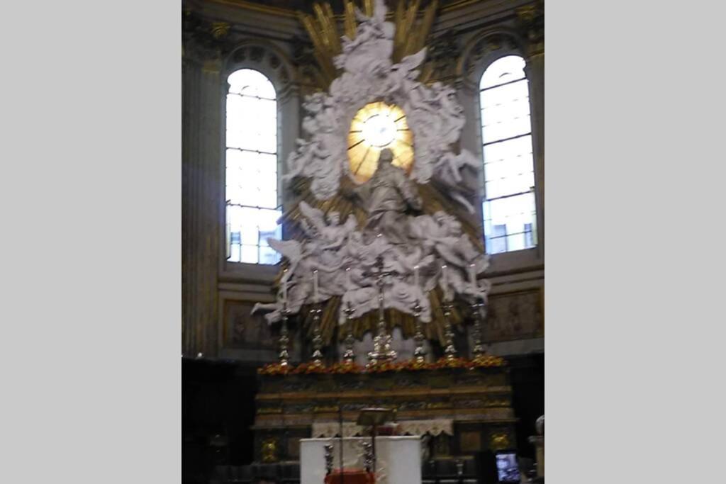 Napoli Centro Storico Un Passo Da San Gennaro Apartment Екстериор снимка